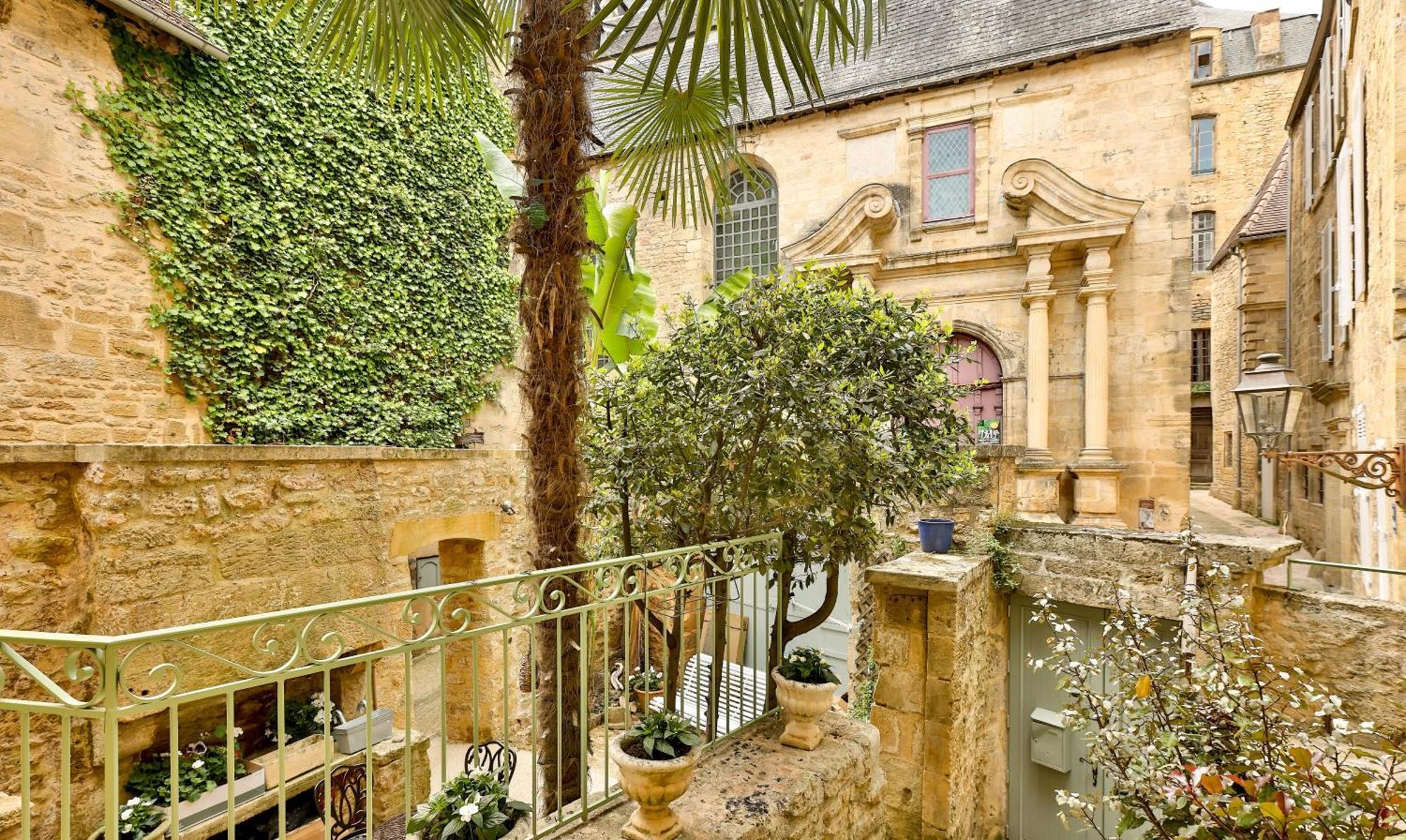 La Villa Des Consuls - Gite De Tourisme De Charme Sarlat-la-Canéda Exterior foto