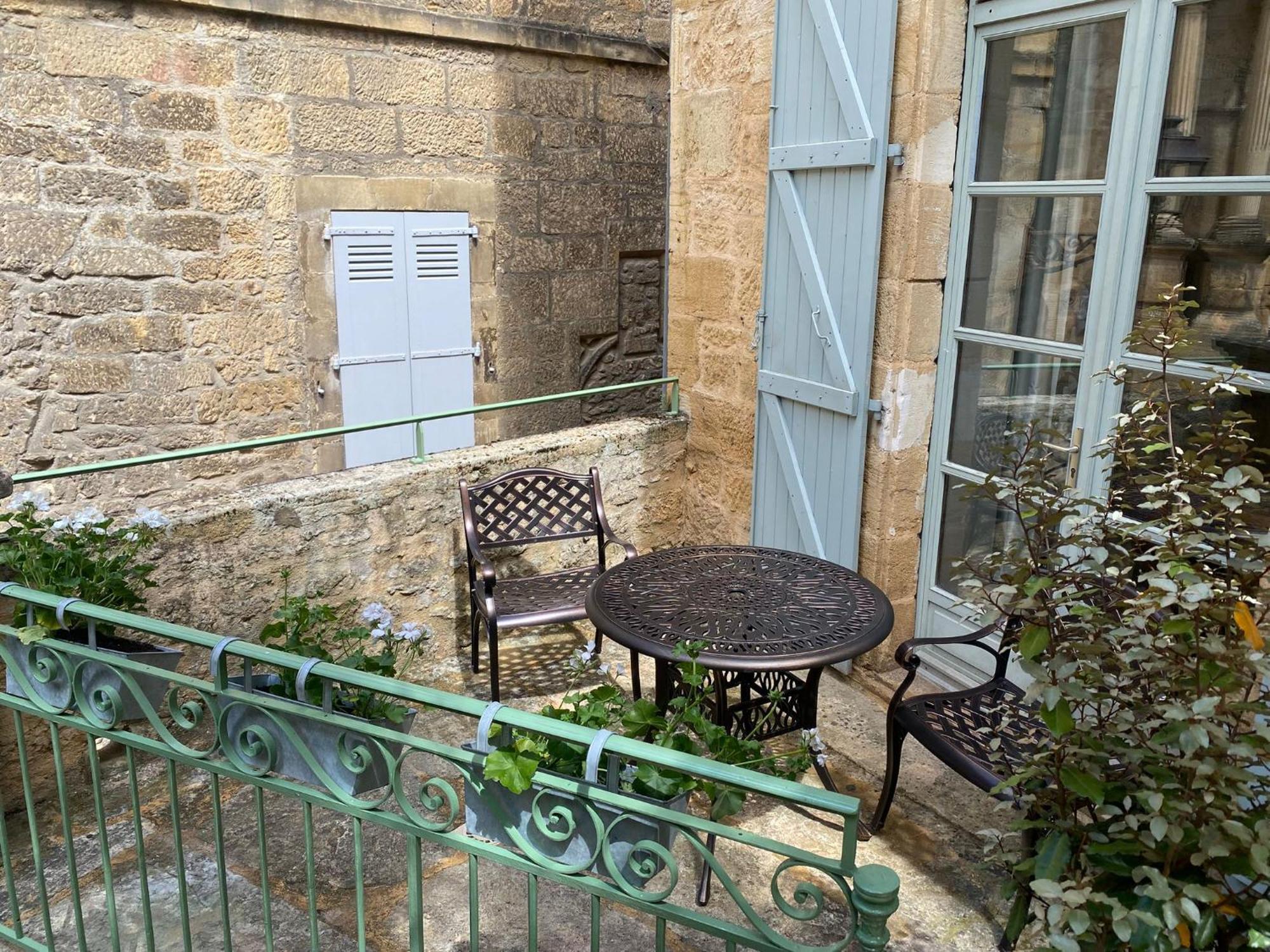 La Villa Des Consuls - Gite De Tourisme De Charme Sarlat-la-Canéda Exterior foto